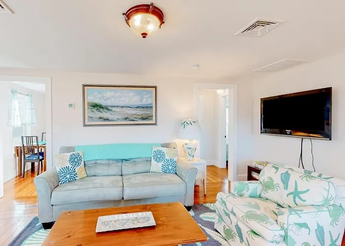 Cataumet Cottage